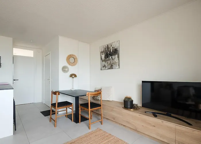 Penthouse By Let's Go Getaways